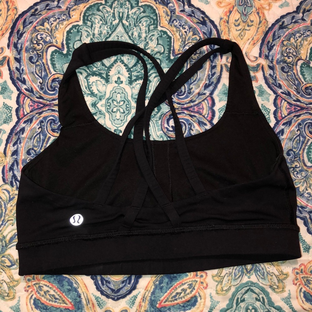 Black lululemon energy sports bra